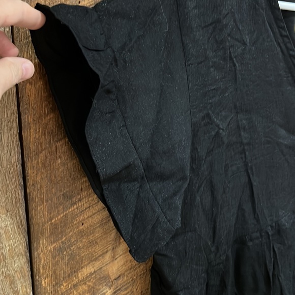 NWT Solid Butterfly Sleeve Collared Button Up Blouse. -A6 - Picture 3 of 6